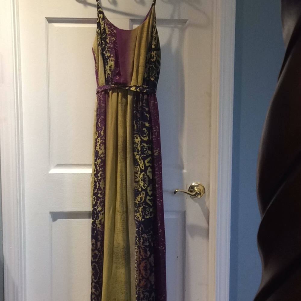 Flowy maxi dress